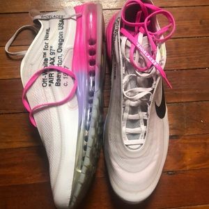Serena Williams off white nike air max